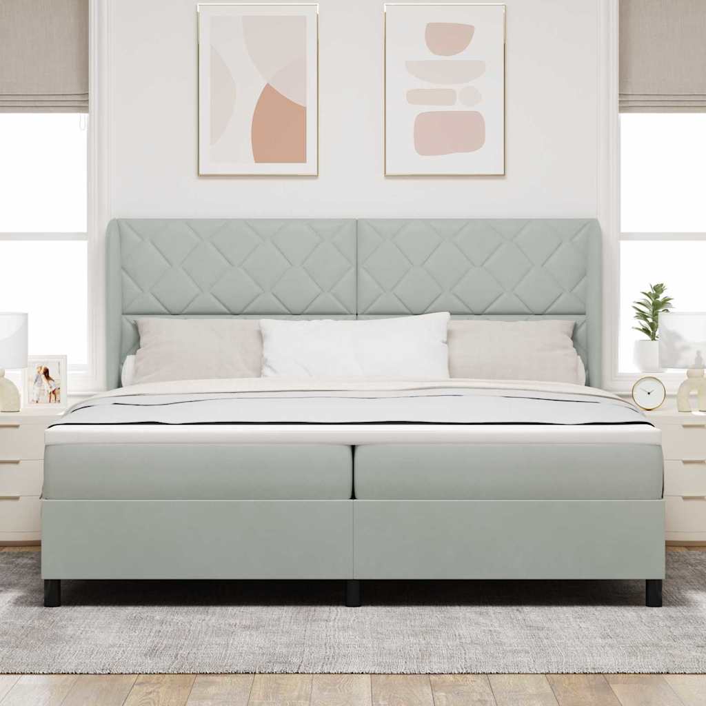 Boxspringbett mit Matratze Hellgrau 200 x 200 cm Samt