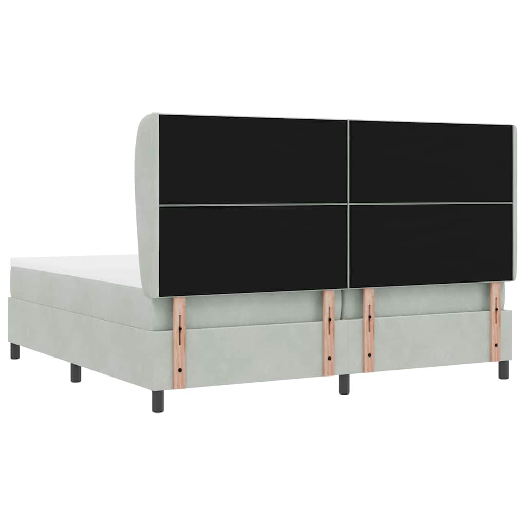 Boxspringbett mit Matratze Hellgrau 200 x 200 cm Samt