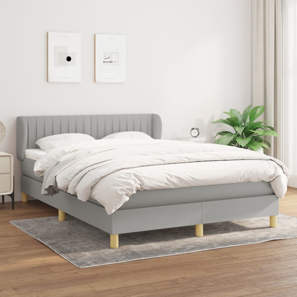 Boxspringbett mit Matratze Hellgrau 140x200 cm Stoff